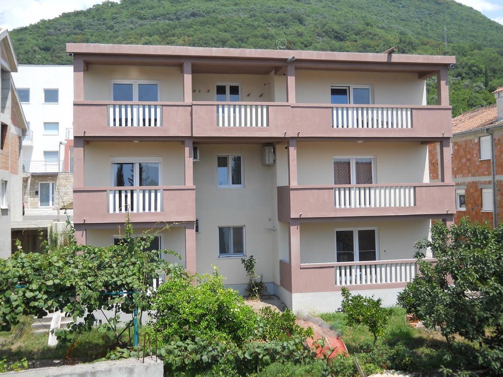 Apartments Mira Tivat Exterior photo