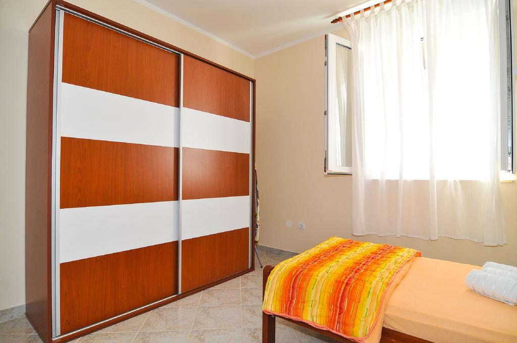 Apartments Mira Tivat Exterior photo
