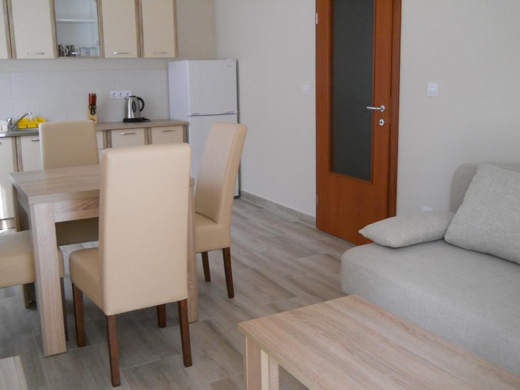 Apartments Mira Tivat Exterior photo