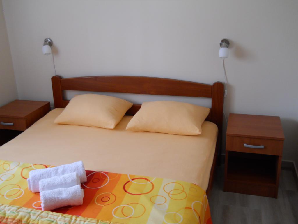 Apartments Mira Tivat Exterior photo