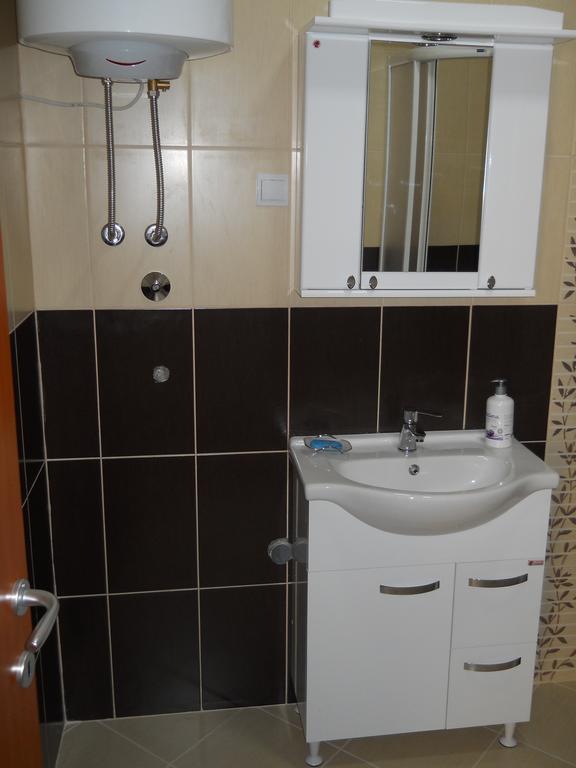 Apartments Mira Tivat Exterior photo