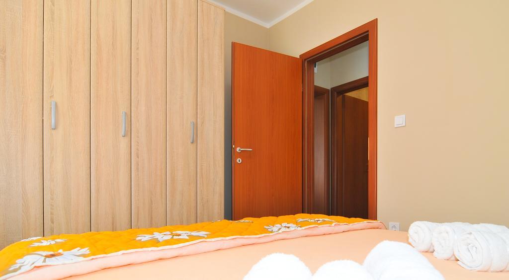 Apartments Mira Tivat Exterior photo