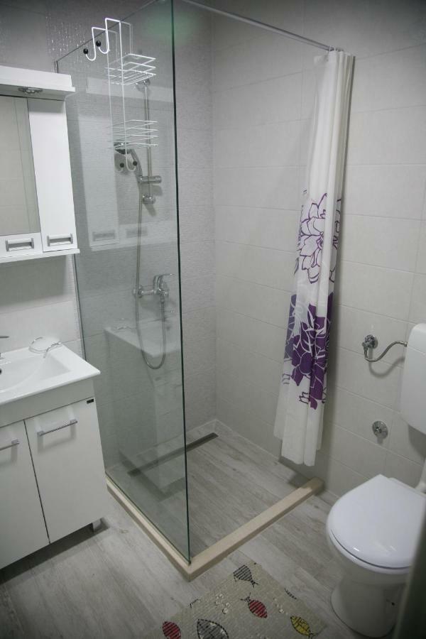 Apartments Mira Tivat Exterior photo