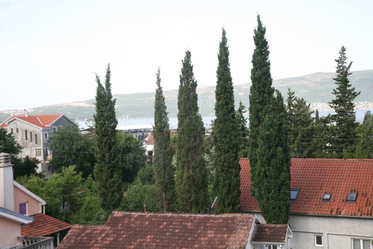 Apartments Mira Tivat Exterior photo